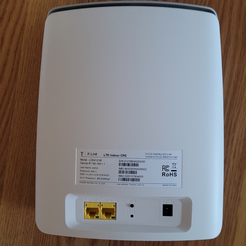 Link White Wireless Router with Black Status Panel - Picture 3 of 7